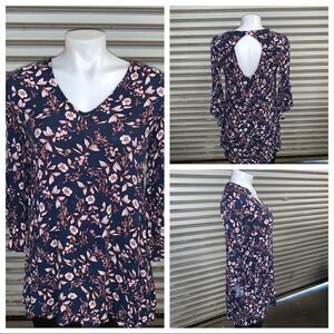Lush floral print long sleeve top very pretty
